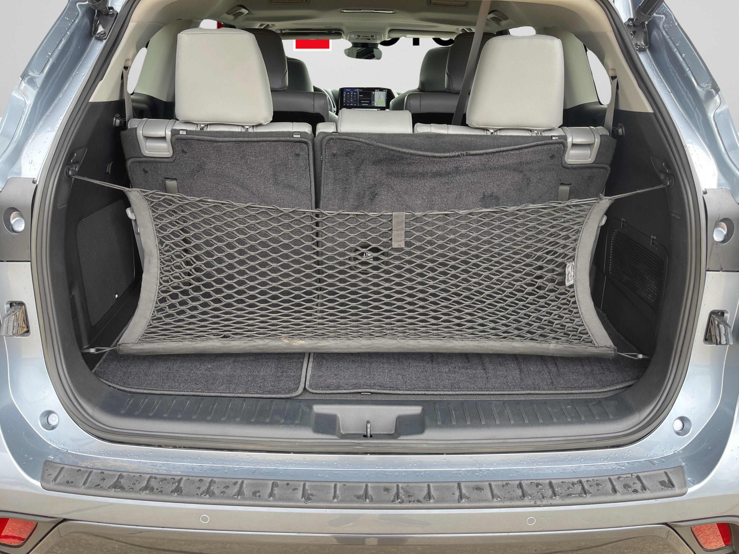 Used 2022 Moon Dust Toyota Limited image 9