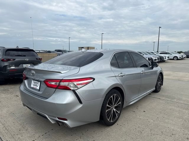 Used 2020 Celestial Silver Metallic Toyota SE image 3