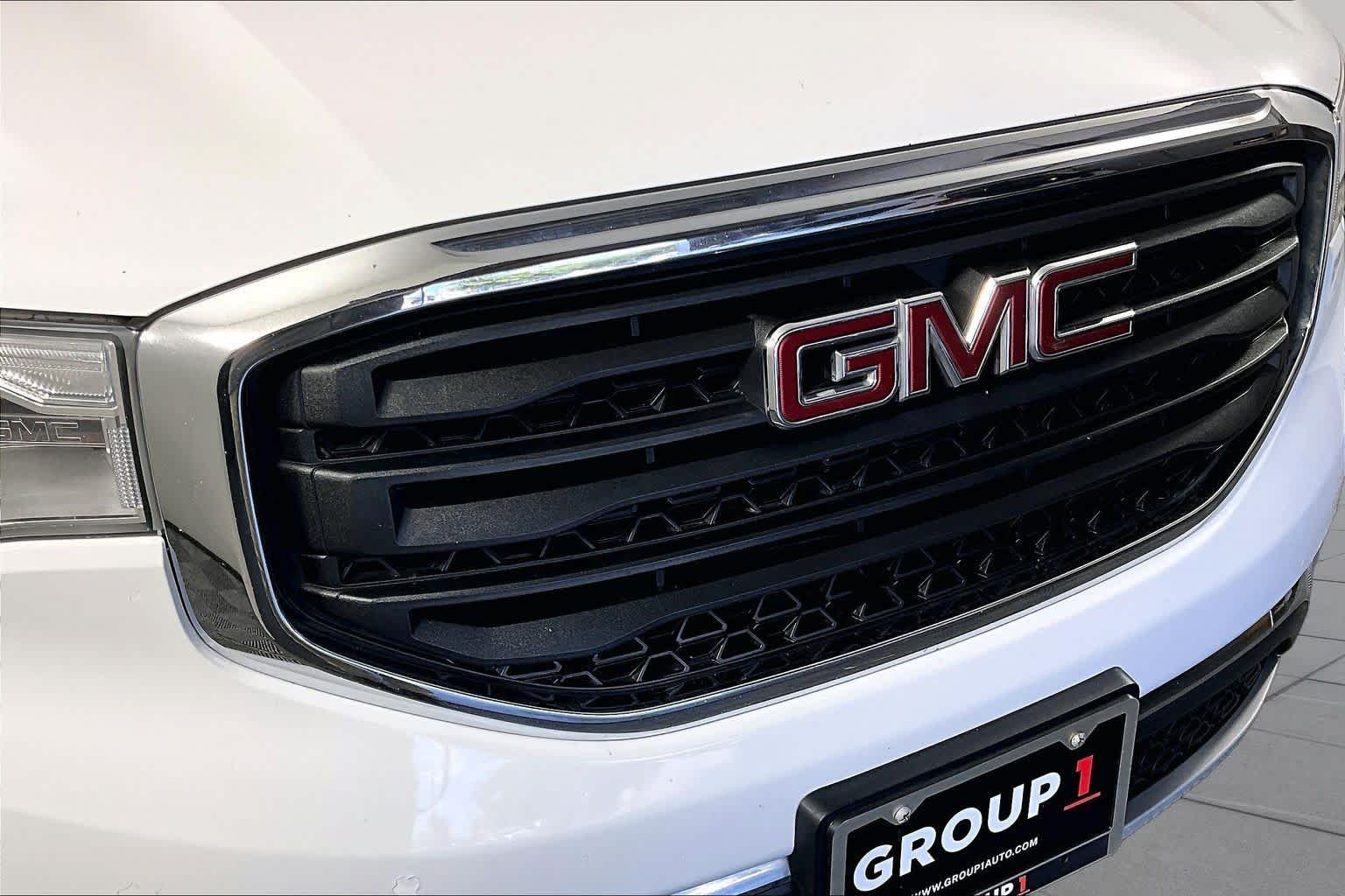 Used 2019 Summit White GMC SLE image 28