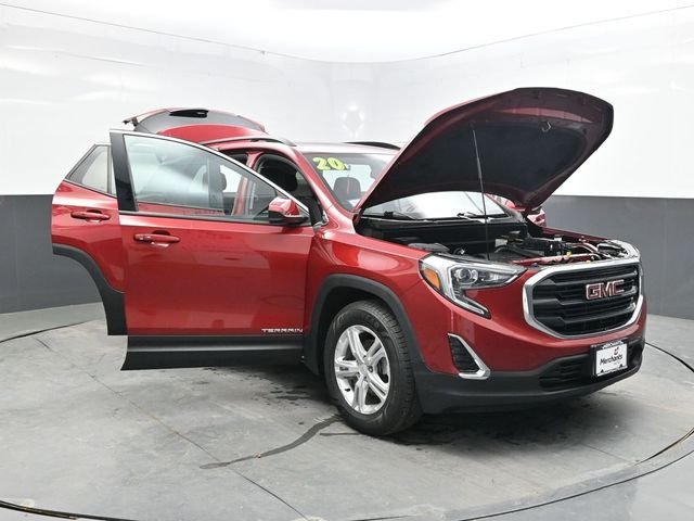 Used 2020 Red GMC SLE image 41