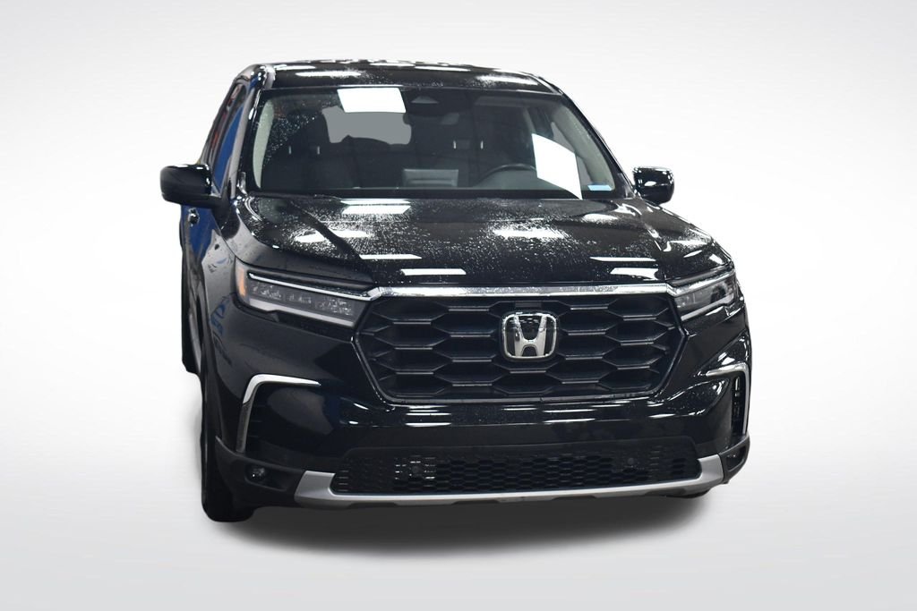 Certified Used 2024 Crystal Black Pearl Honda EX-L image 3