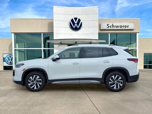 2026 Volkswagen Tiguan S 4Motion