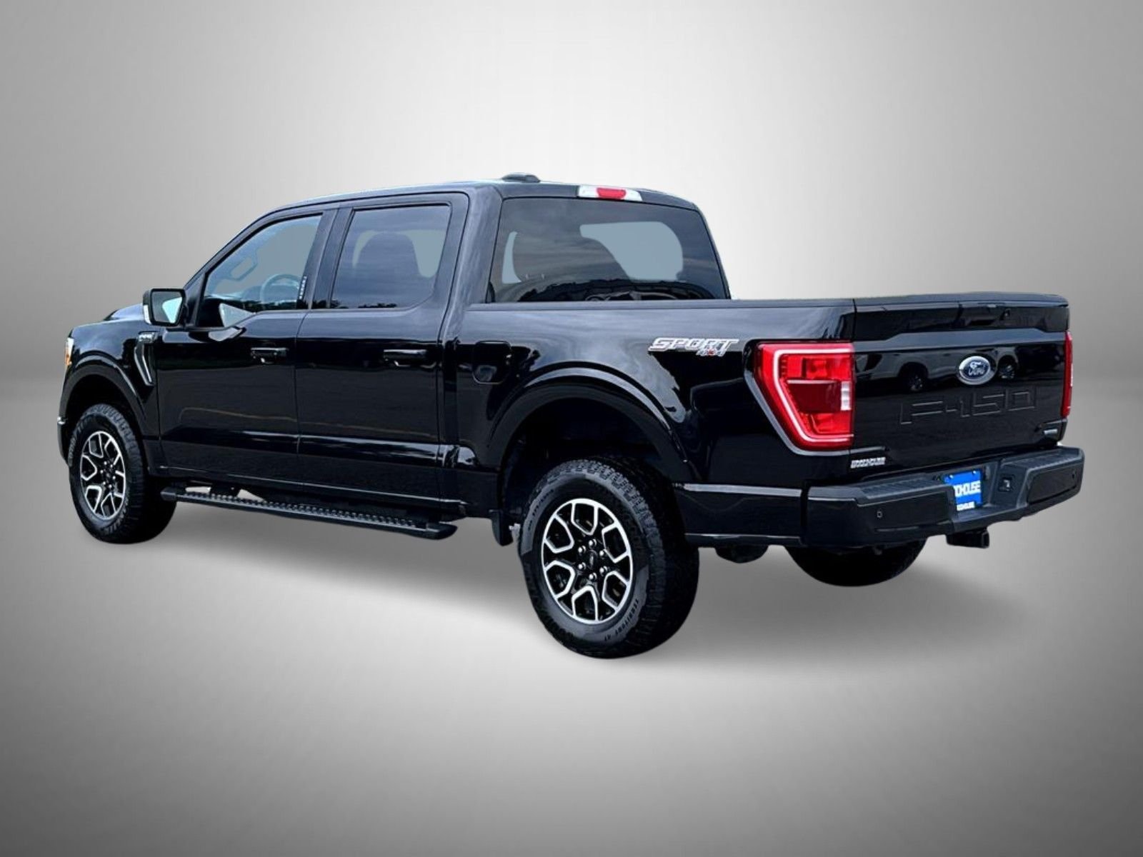 Used 2023 Black Ford XLT image 7