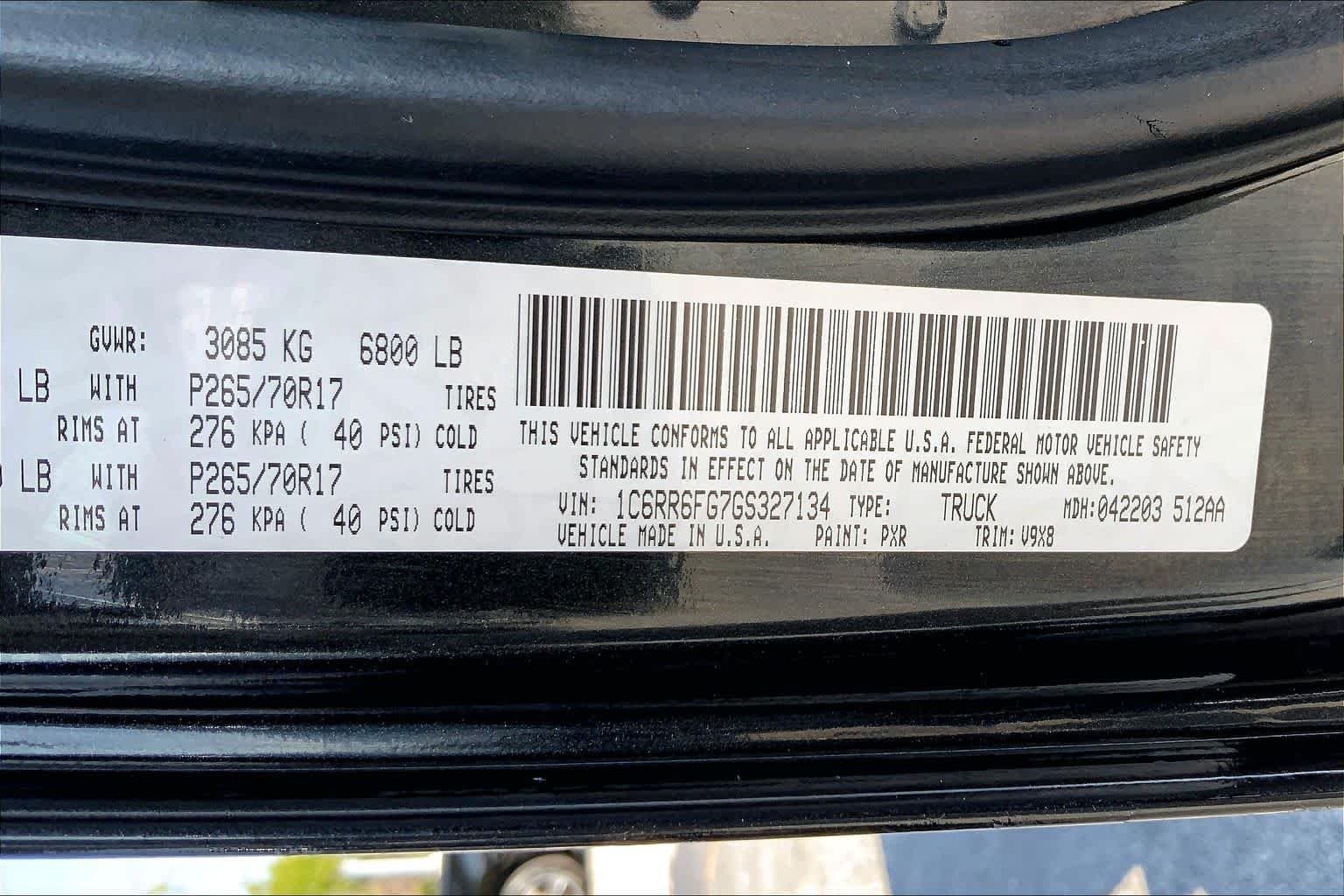 Used 2016 Brilliant Black Crystal Pearlcoat Ram Tradesman image 32