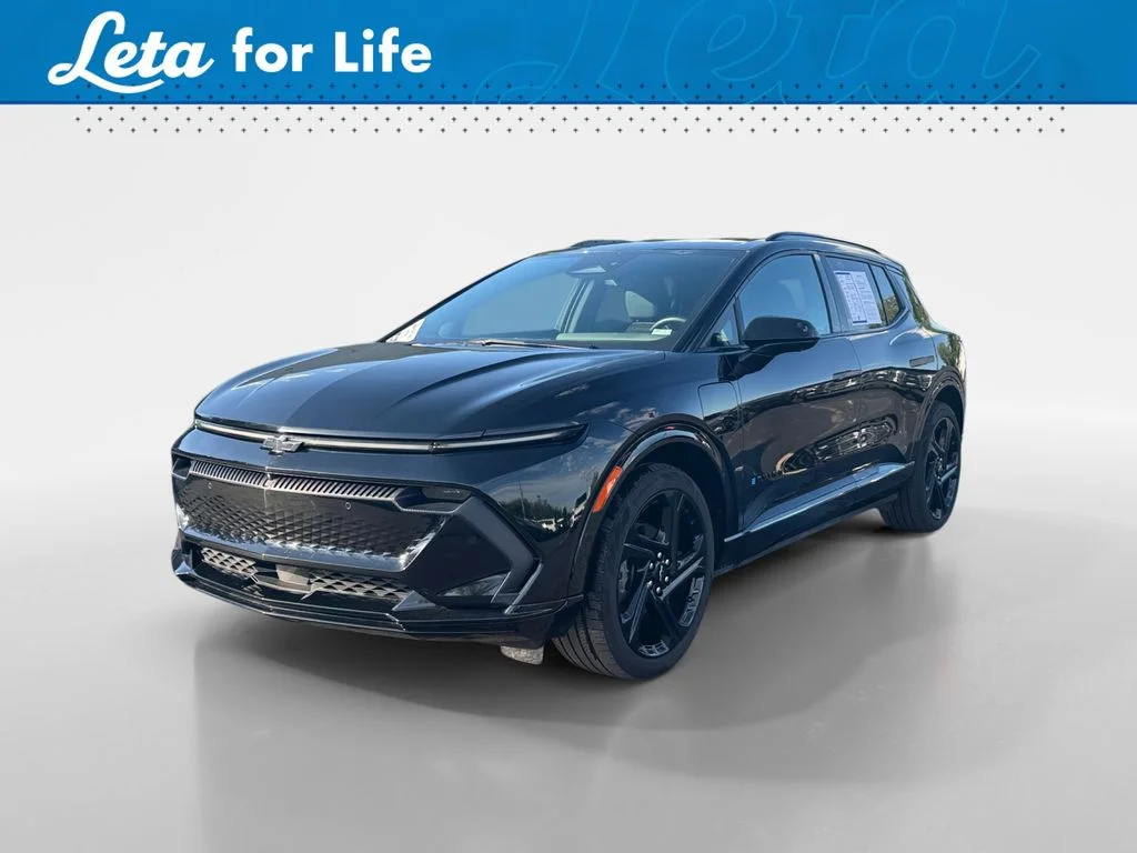 2024 Chevrolet Equinox EV Launch Edition FWD's photo