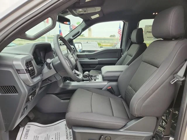 New 2026 Iconic Silver Metallic Ford XLT image 12