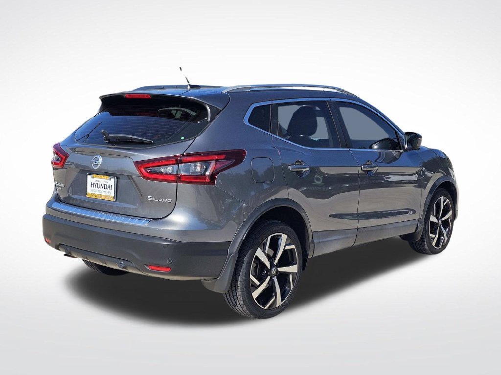 Used 2020 Gray Nissan SL image 17
