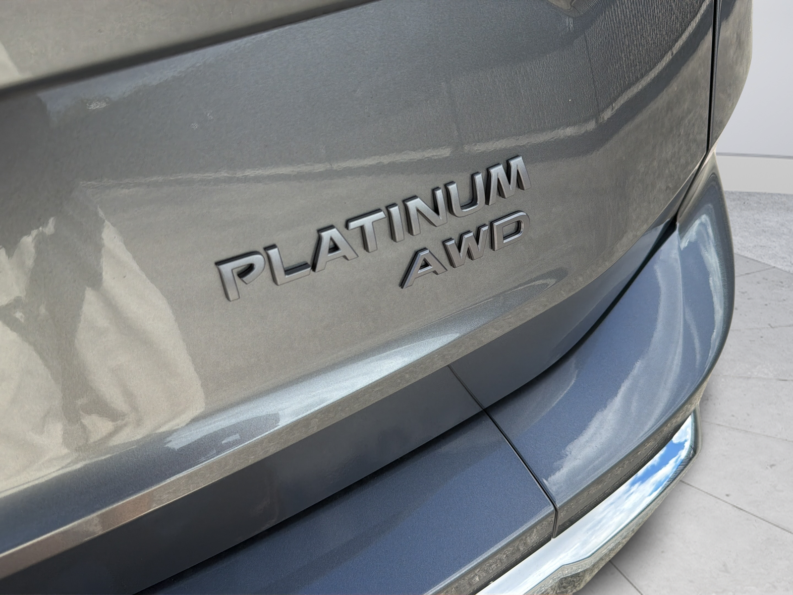 New 2026 Gray Nissan Platinum image 42