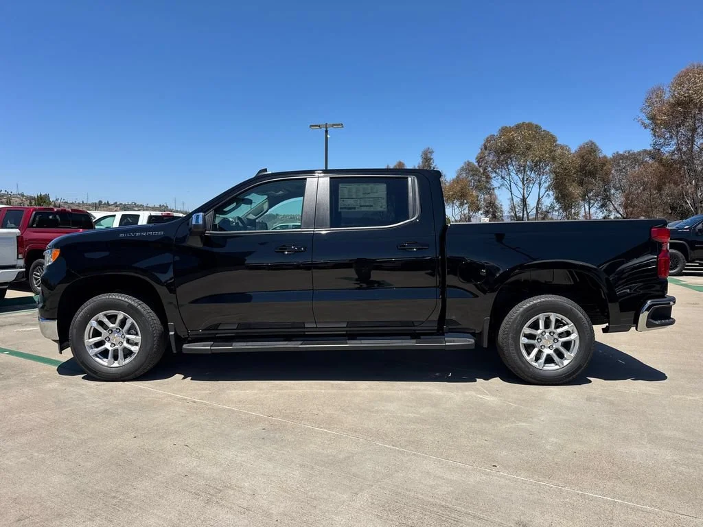2026 Chevrolet Silverado 1500 LT - Photo 6