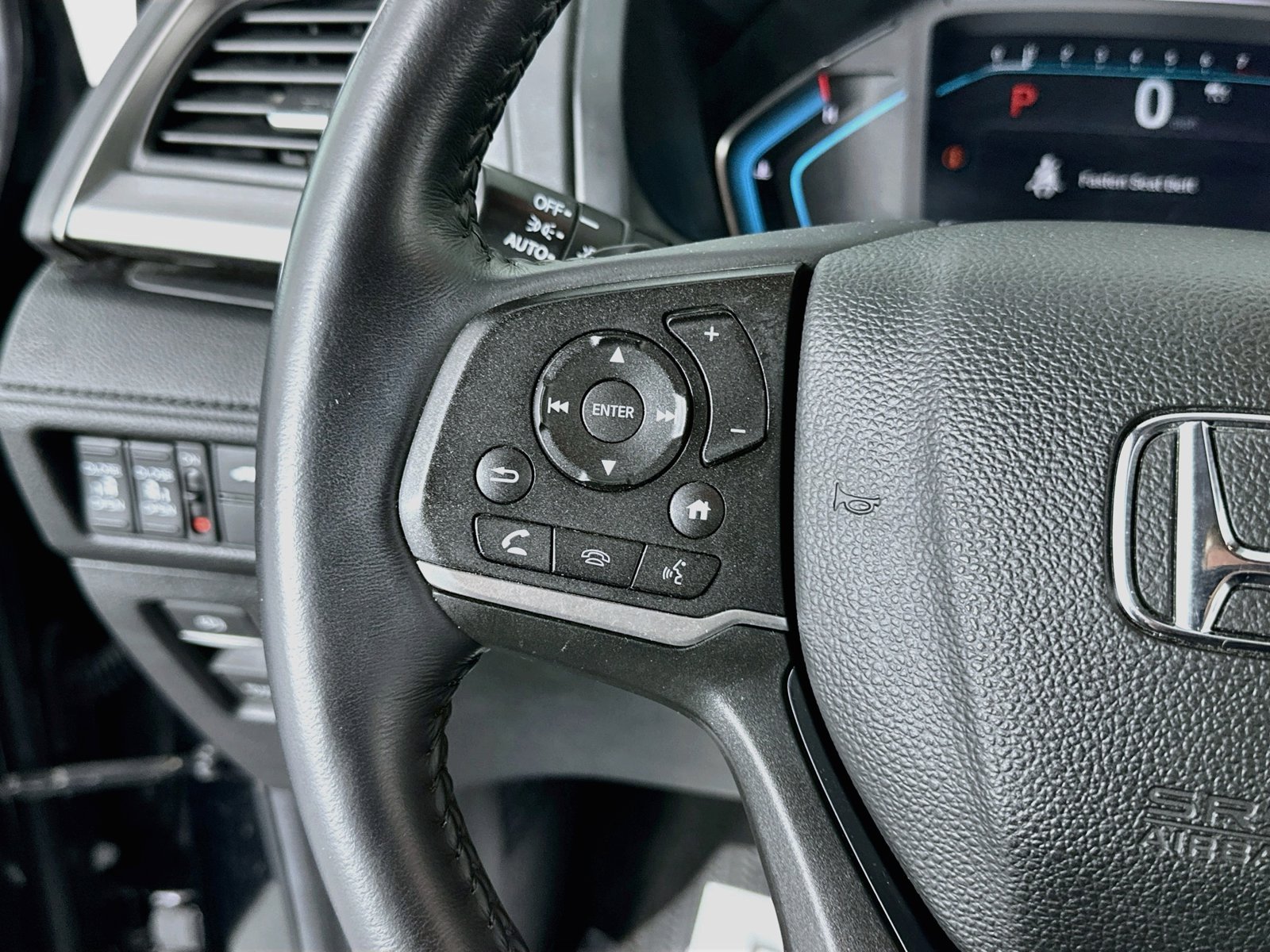 2024 Honda Odyssey EX-L - Photo 14