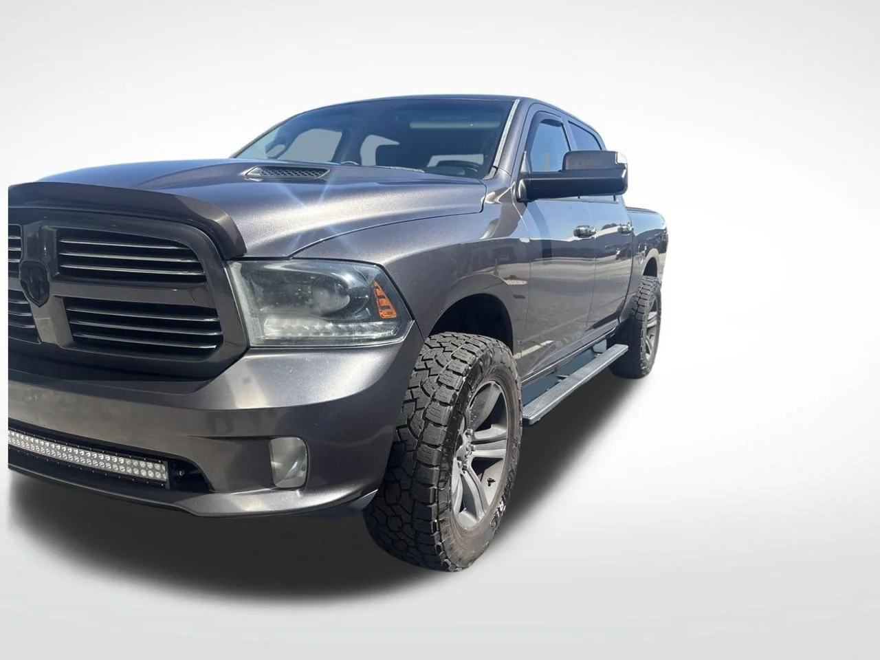 Used 2015 Gray Ram Sport image 2