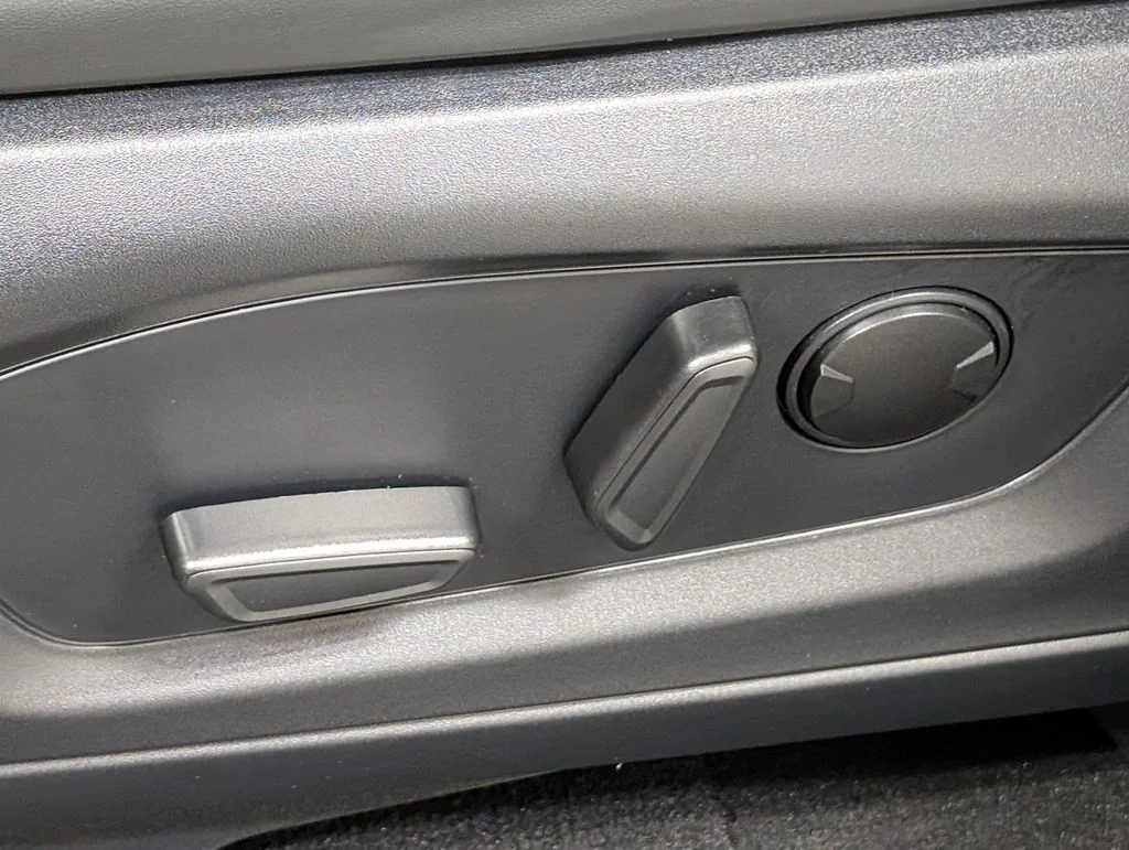 New 2026 Vapor Blue Metallic Ford Active image 11