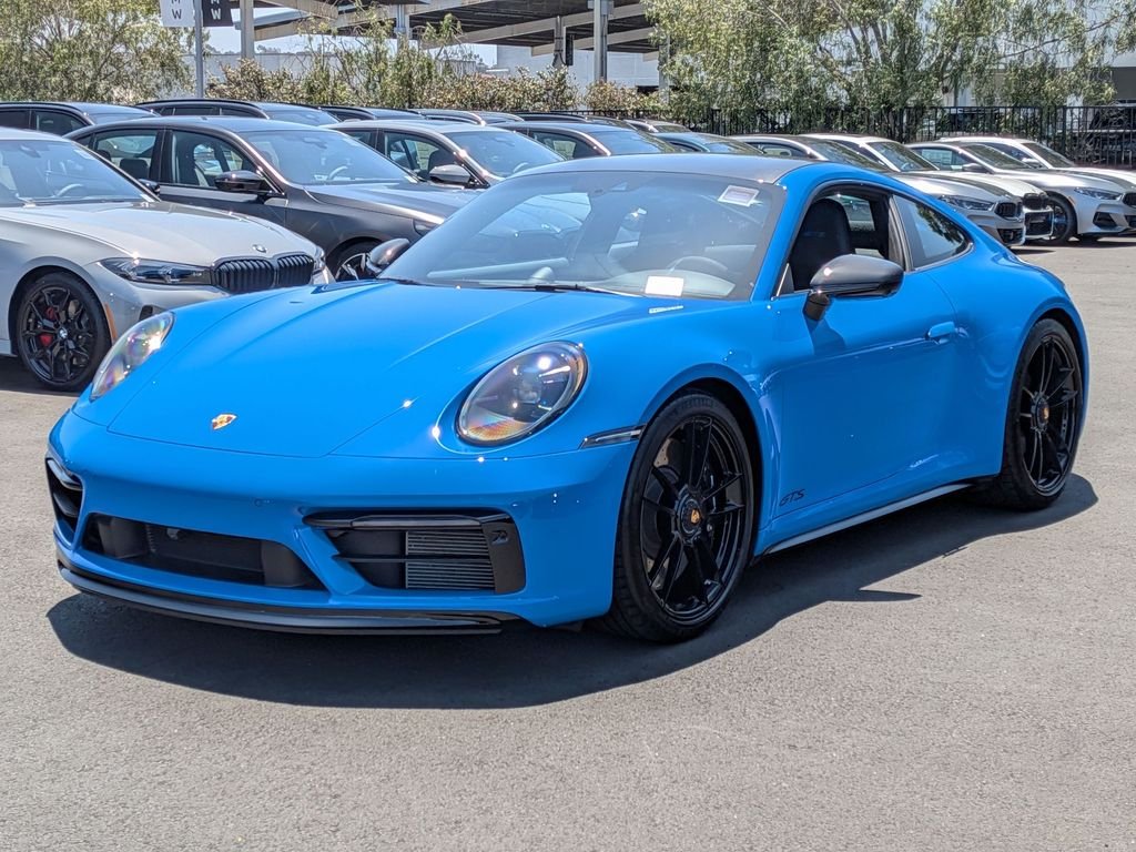 Used 2023  Porsche Carrera GTS image 2