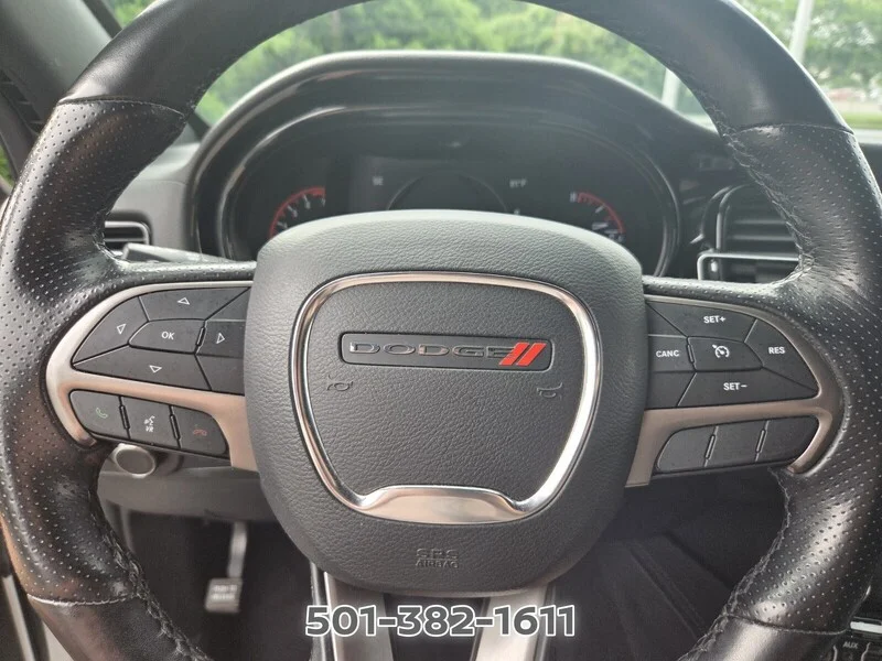 Used 2023 White DODGE SXT RWD image 24
