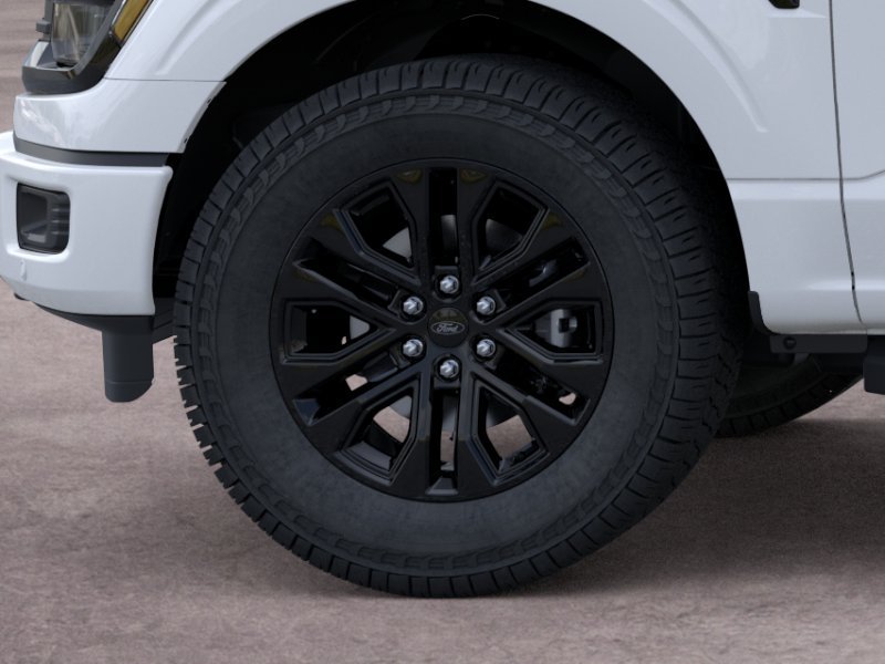 New 2026 Oxford White Ford XLT image 41