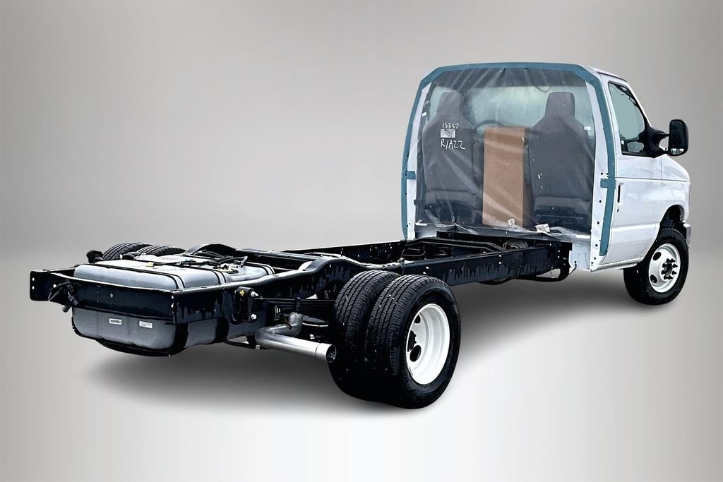 New 2025 Ford E-450SD Base