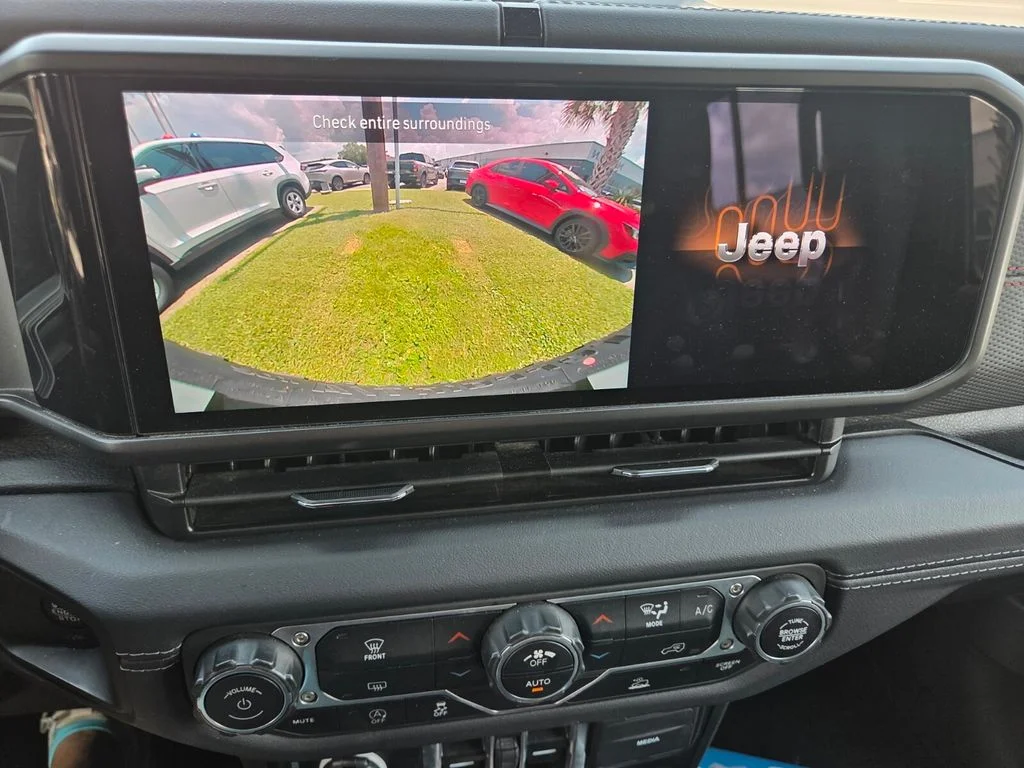 Used 2025 Black Jeep Rubicon image 16