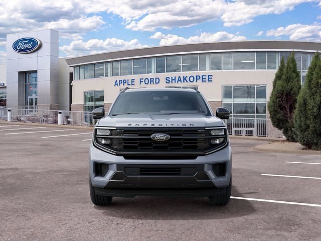 New 2027 Gray Ford Platinum image 3