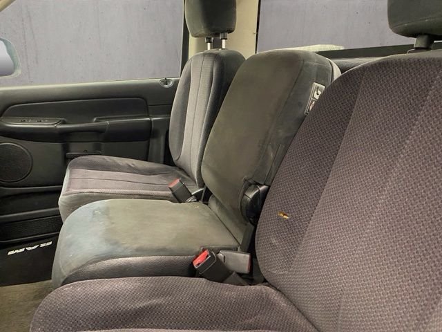 Used 2005 Blue Dodge SLT image 27