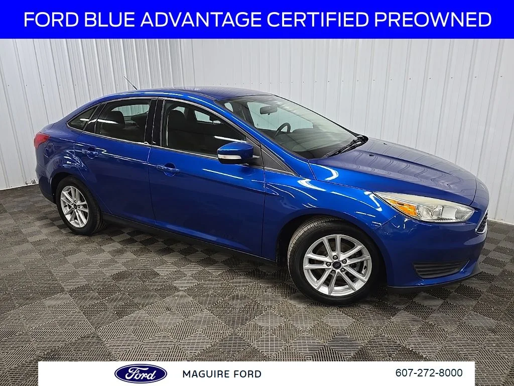 2018 Ford Focus Sedan SE's photo