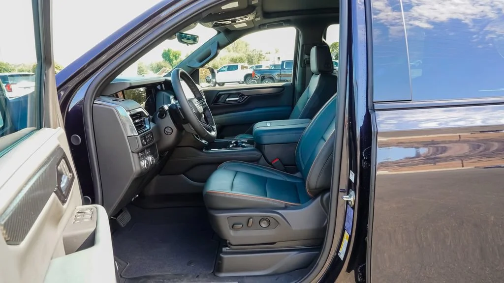 2026 GMC Yukon XL AT4 - Photo 12