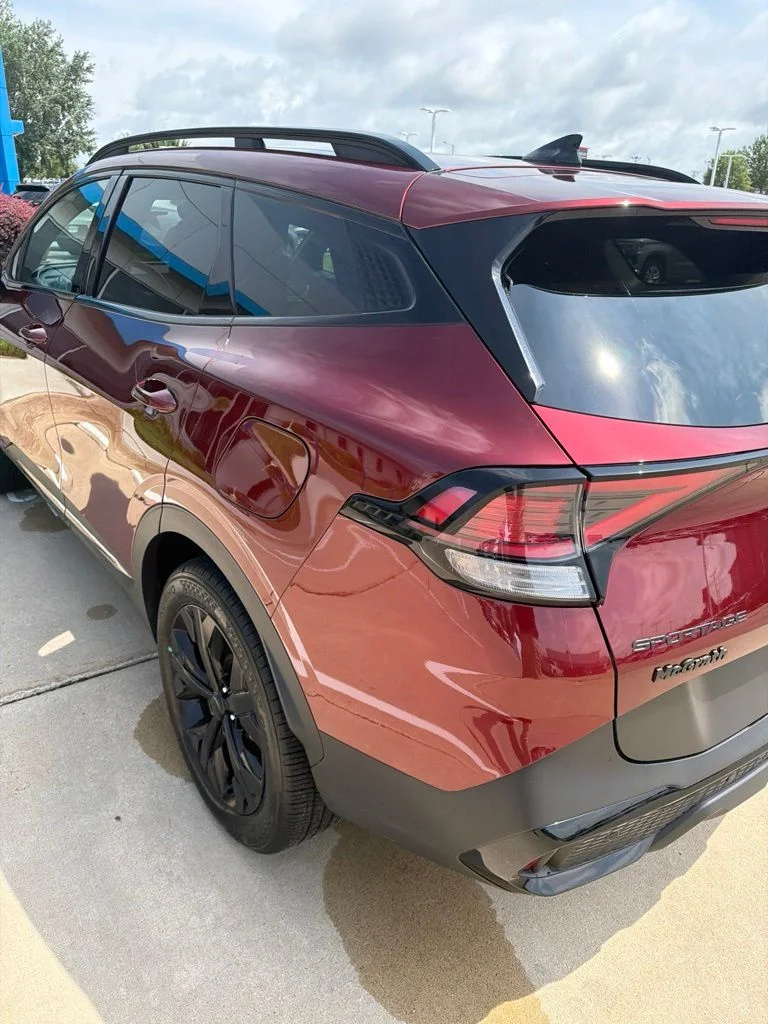 Certified Used 2025 Red Kia X-Line image 5