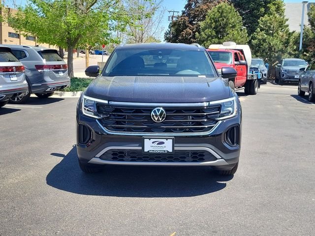 New 2026 Black Volkswagen 2.0T SE image 3