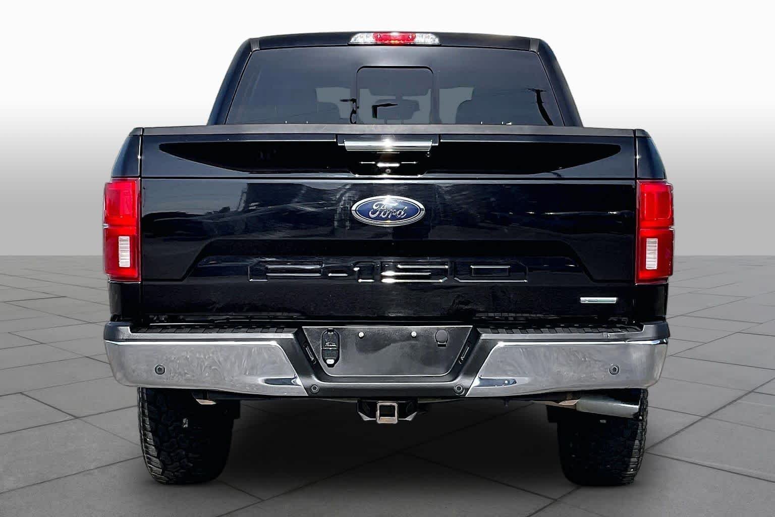 Used 2020 Agate Black Metallic Ford LARIAT image 5