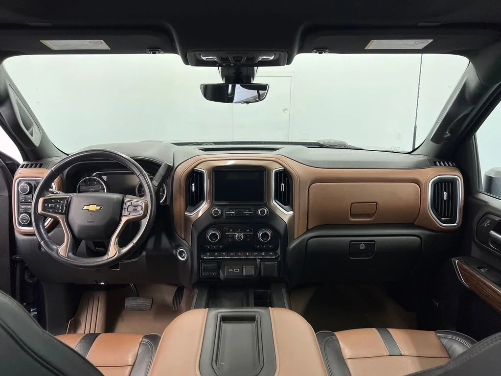 Used 2022 Northsky Blue Metallic Chevrolet High Country image 14