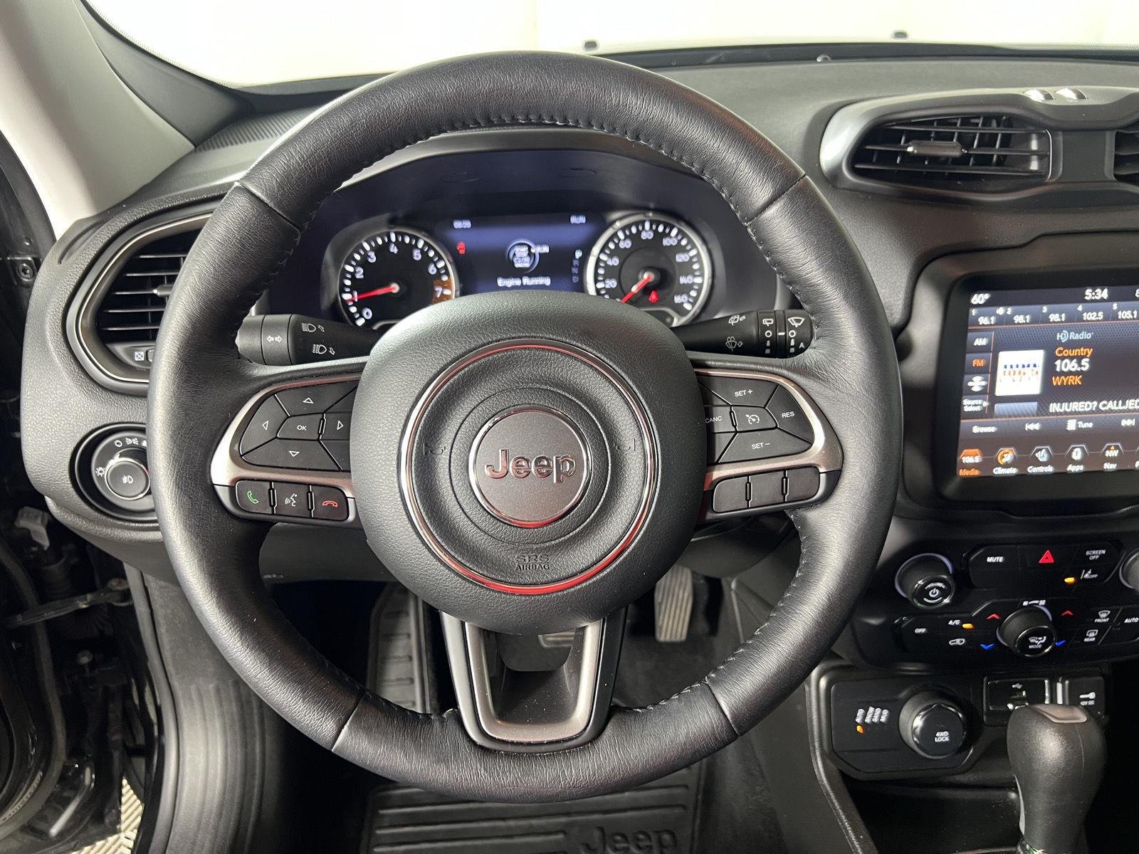 Used 2022 Black Clearcoat Jeep Latitude image 14