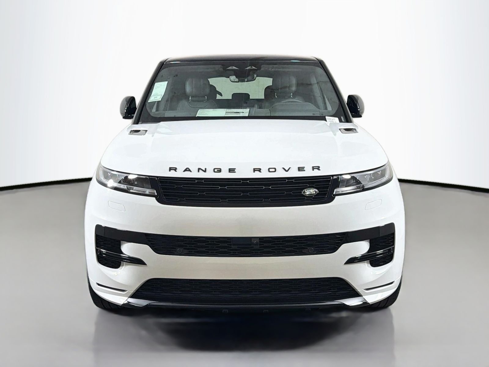New 2026 Fuji White Land Rover Dynamic SE image 8