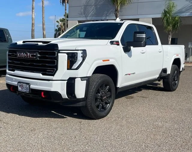 Used 2025 Summit White GMC AT4 image 3