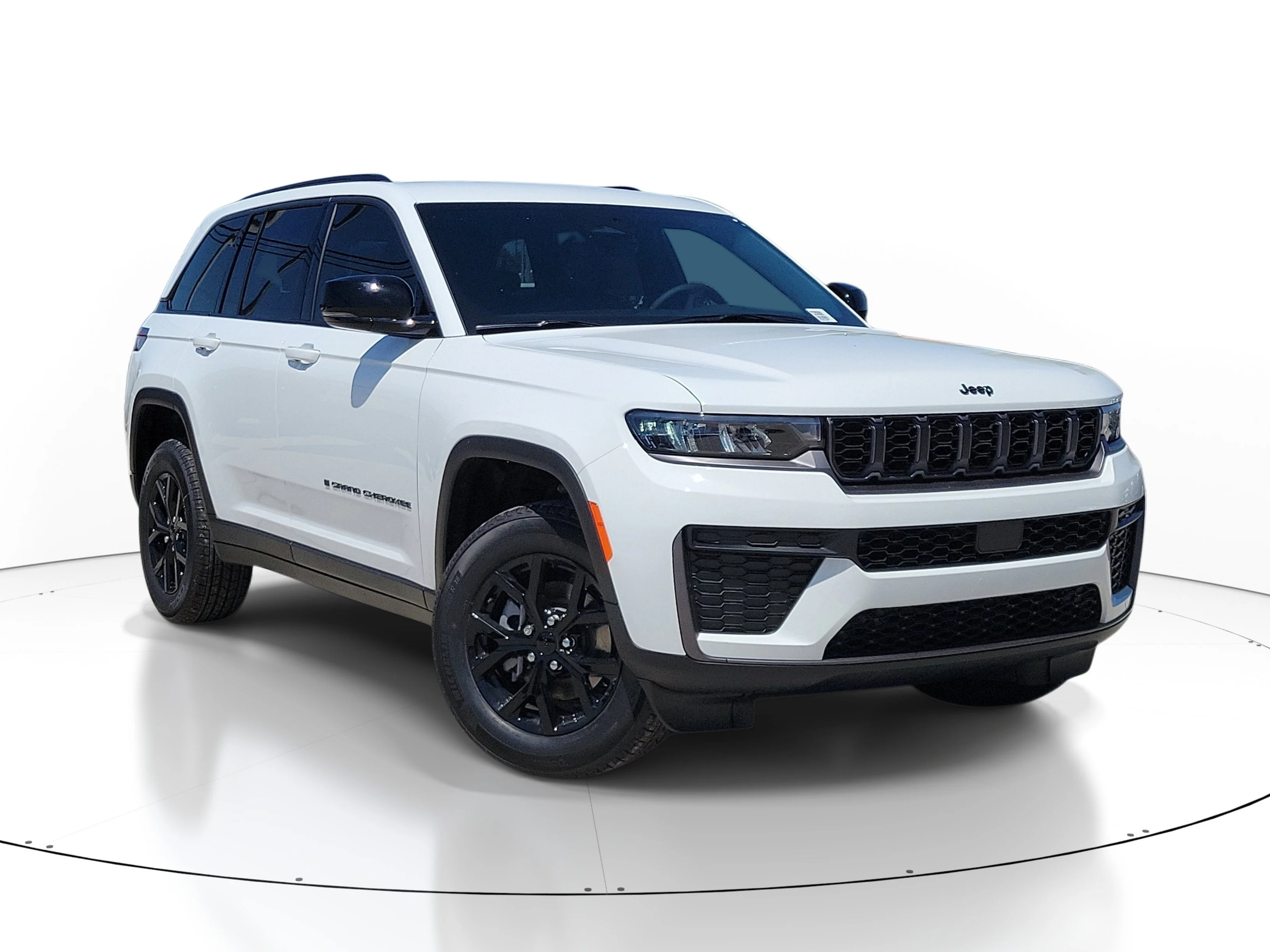 2026 Jeep Grand Cherokee Laredo Altitude's photo