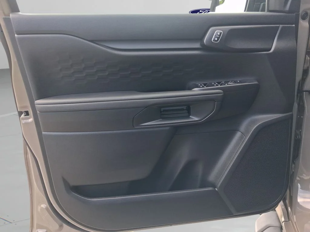 Used 2025 Gray Ford XL image 21