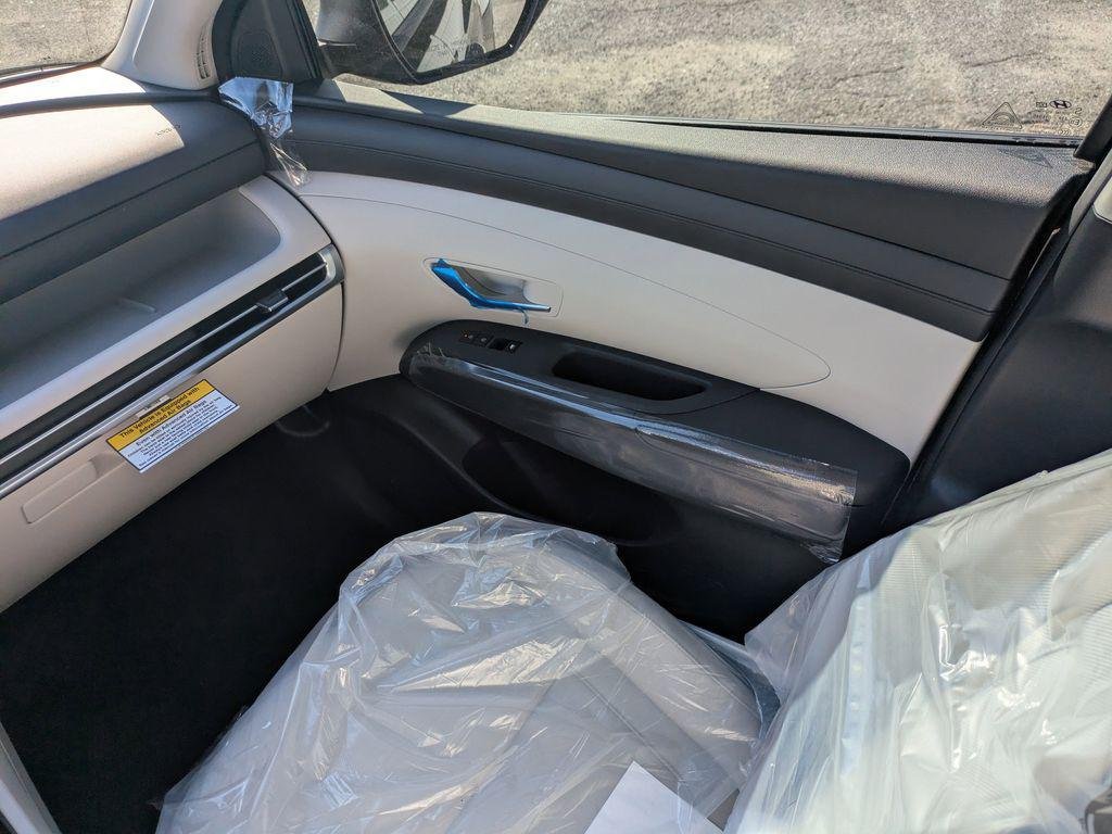 New 2026 Black Hyundai SEL FWD image 18