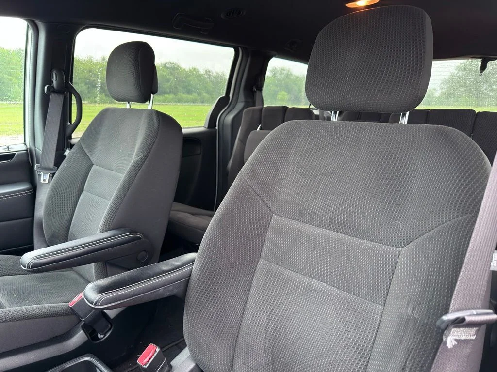 Used 2017 White Dodge SE Plus image 20