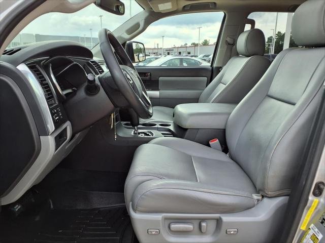 Certified Used 2018 SILVER ME Toyota  image 16