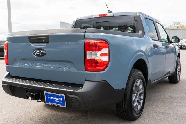 New 2026 Gray Ford XLT image 5