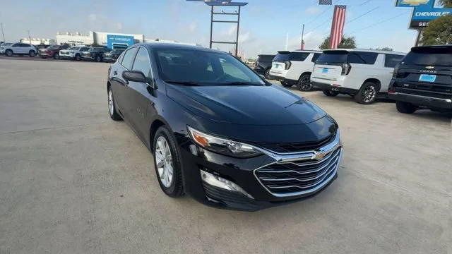 1G1ZD5ST2SF131553