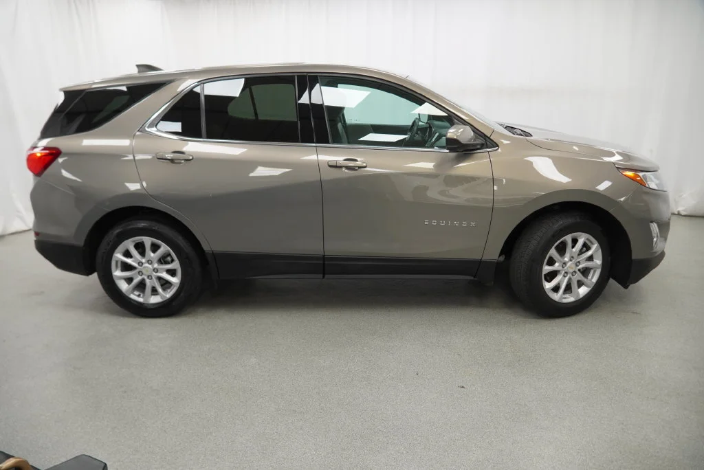 Used 2018 PEPPERDUST METALLIC Chevrolet LT image 13