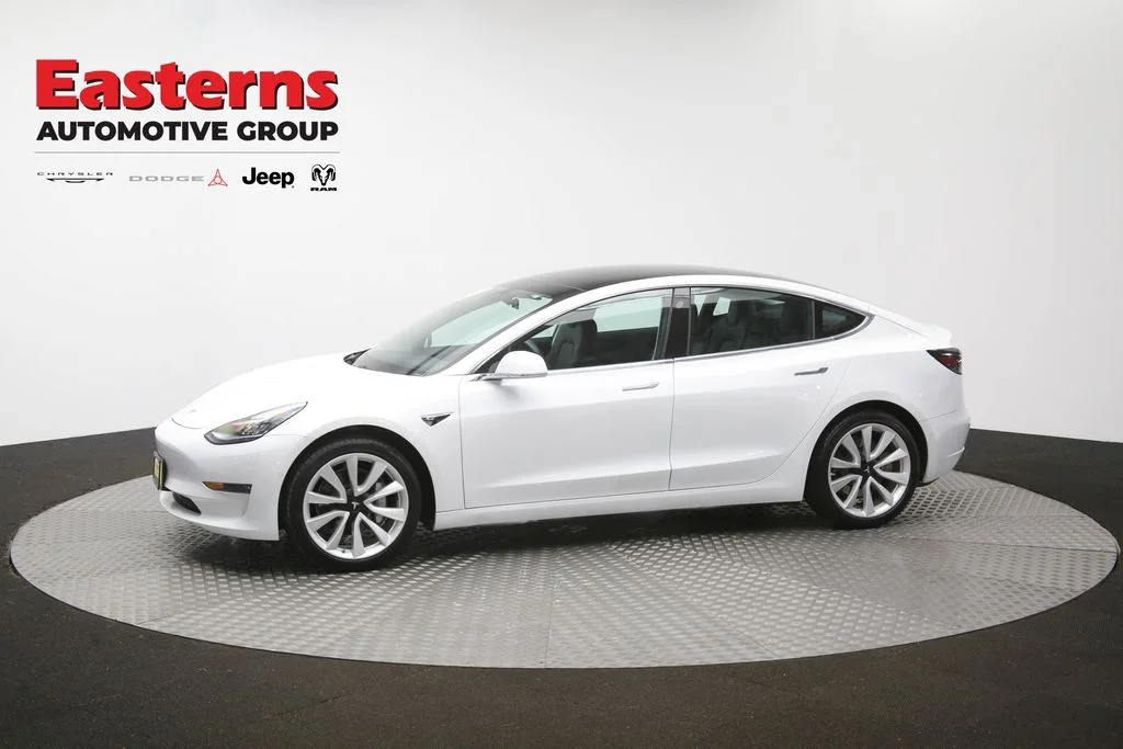 Used 2019 White Tesla Standard Range Plus image 52