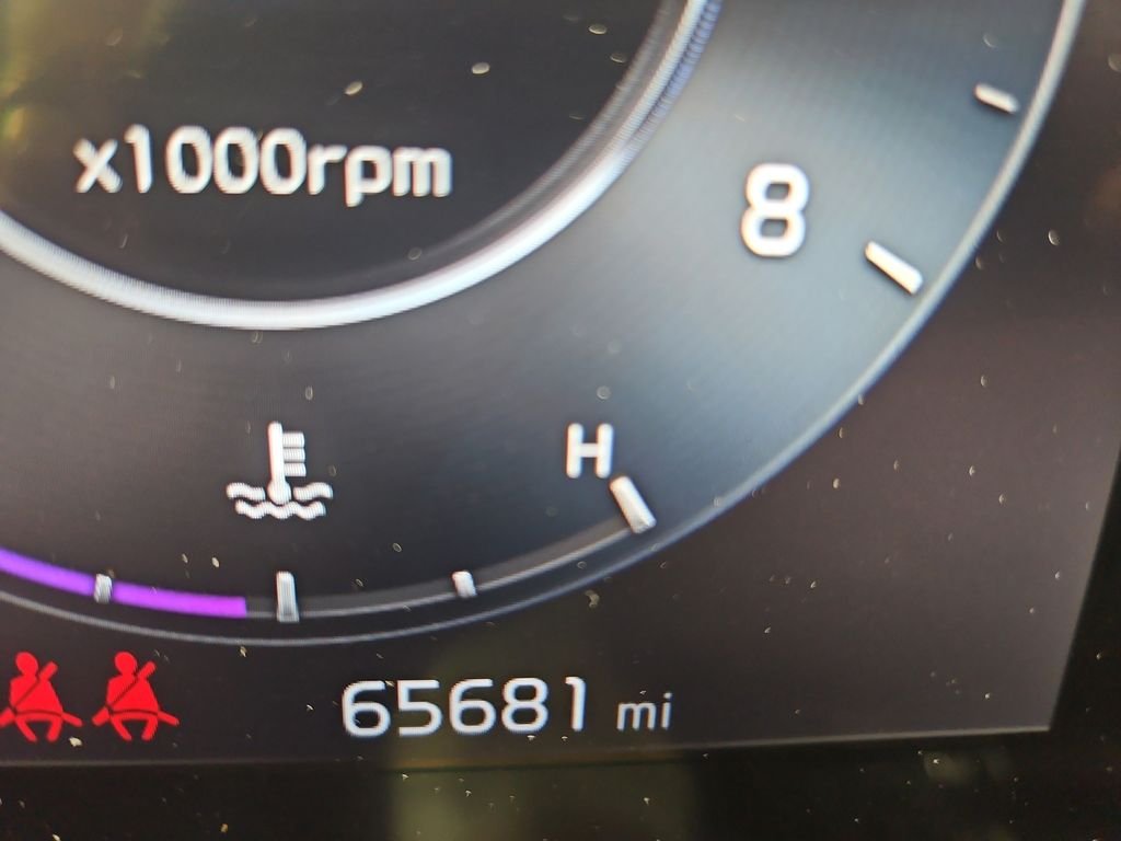 Used 2023 Gray Kia X-Pro Prestige image 17