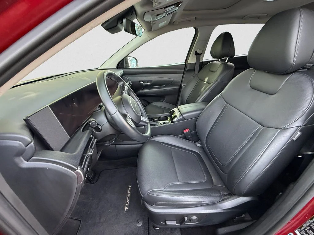 Certified Used 2025 Red Hyundai SEL Convenience image 8