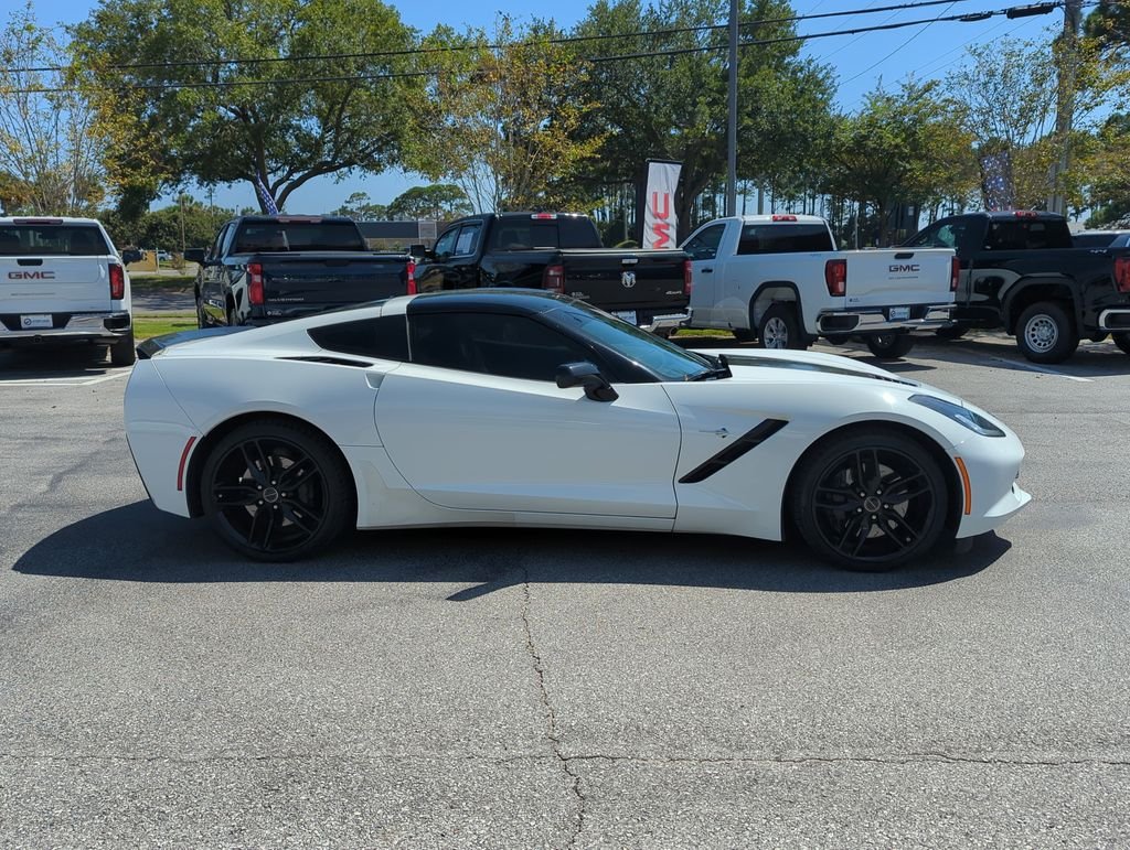 Used 2015 White Chevrolet Stingray Z51 image 7