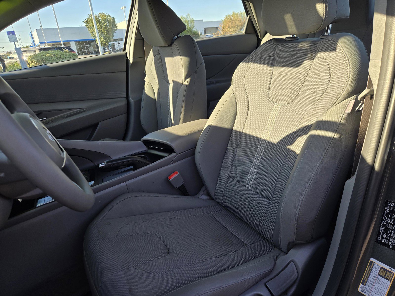 Used 2025 Amazon Gray Hyundai SE image 19