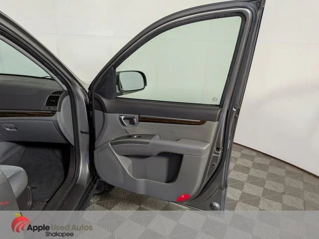 Used 2011 Gray Hyundai SE image 34