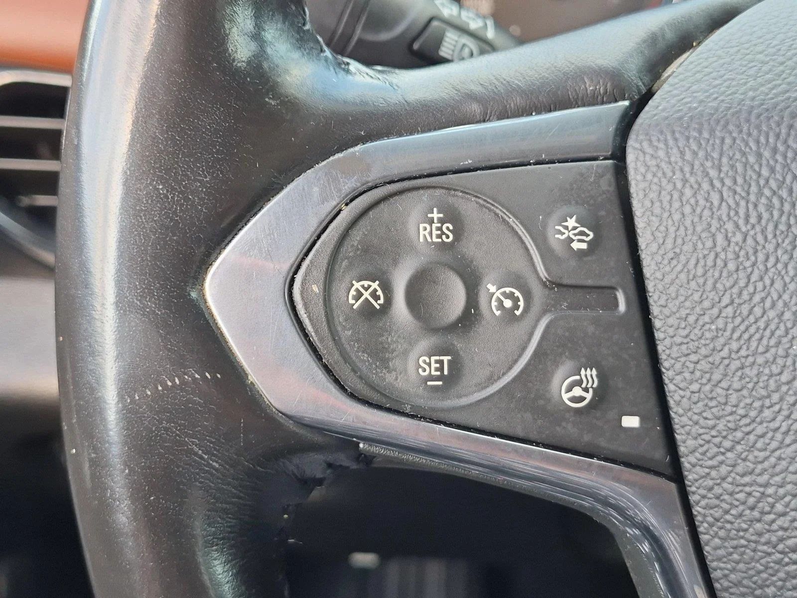 Used 2018 Mosaic Black Metallic Chevrolet High Country image 20