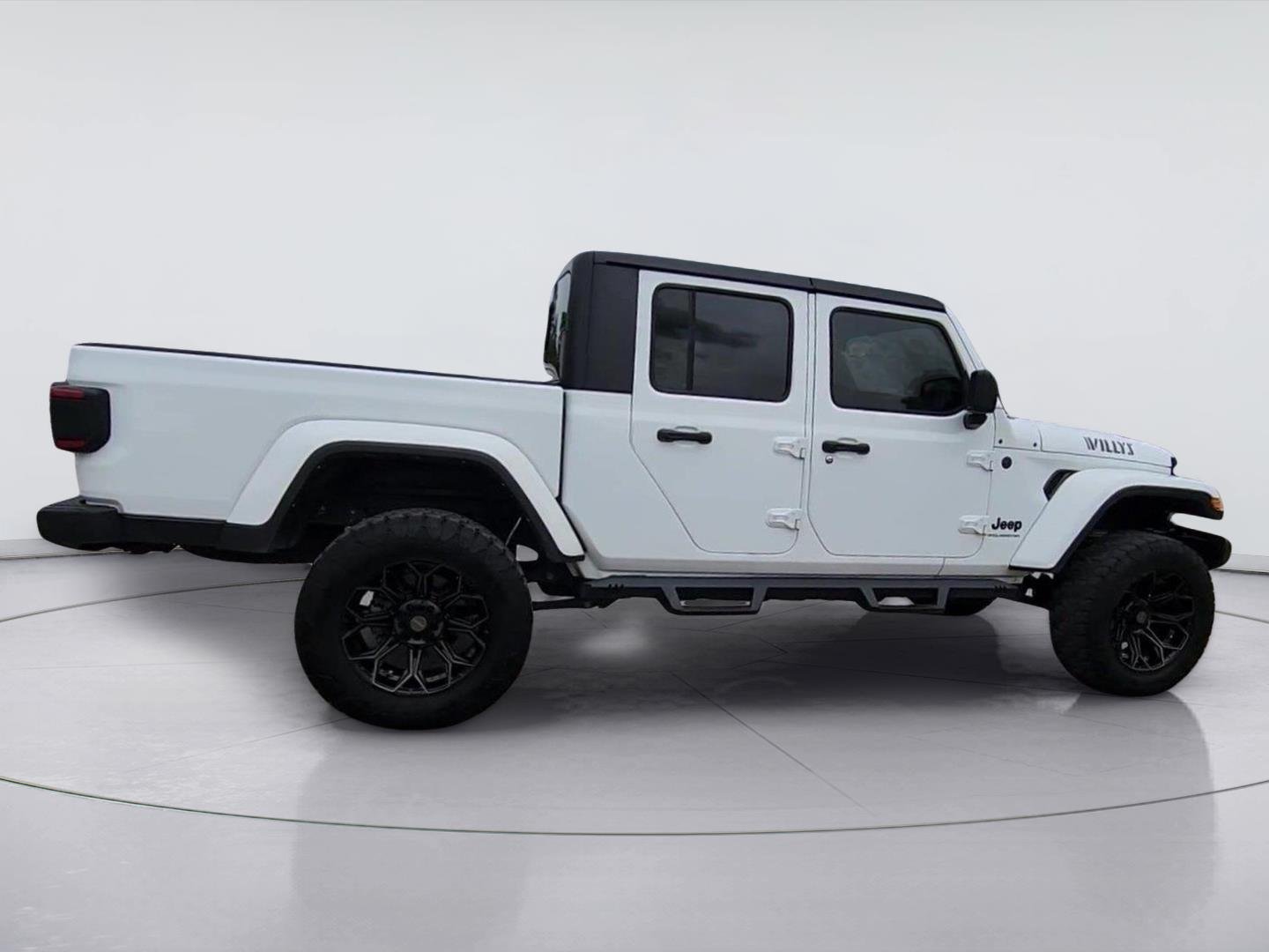2024 Jeep Gladiator photo 9 of 32
