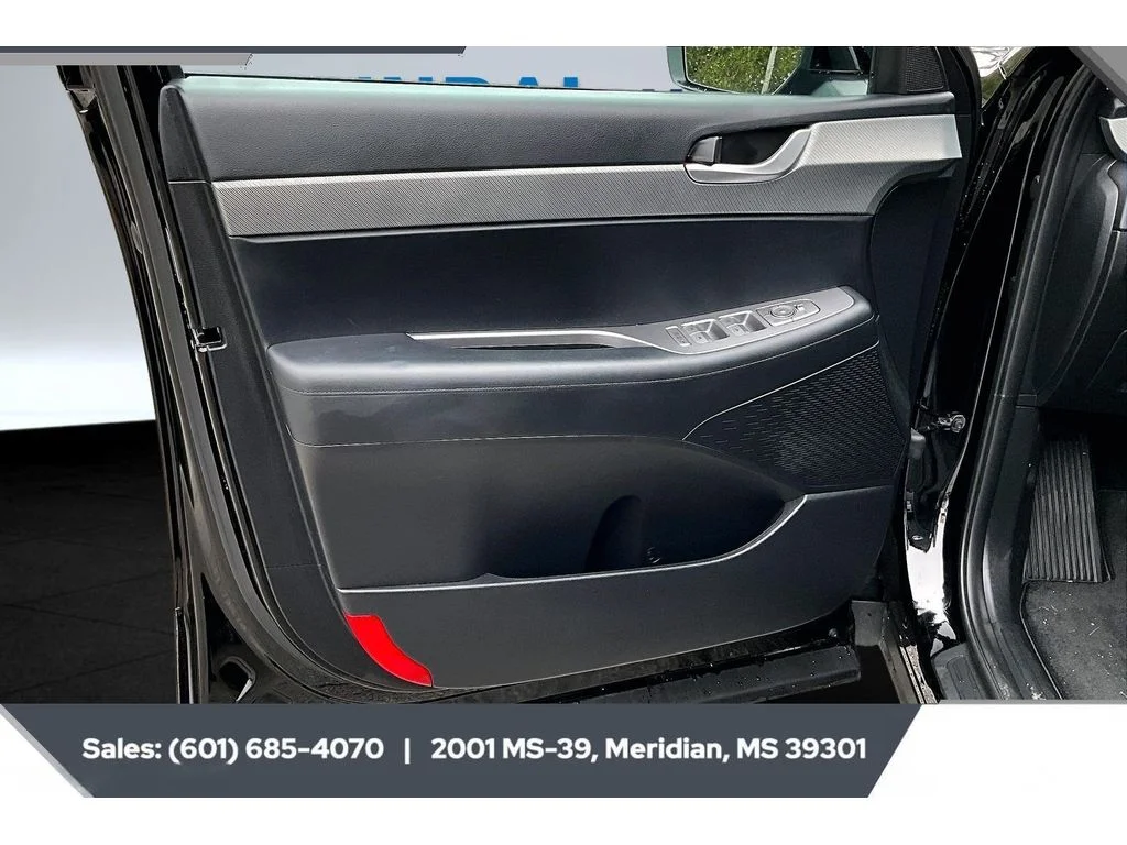 Used 2025 Abyss Black Pearl Hyundai XRT image 16