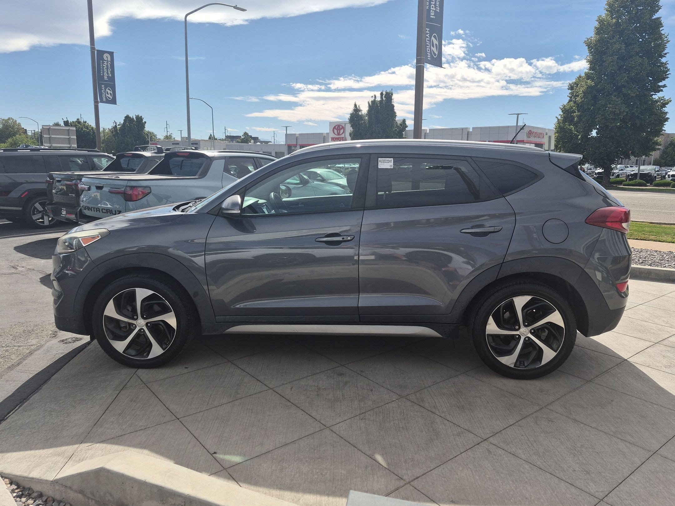 Used 2017 Coliseum Gray Hyundai Sport image 7